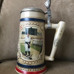 Legends of Baseball collectors Stein. Lou Gehrig.